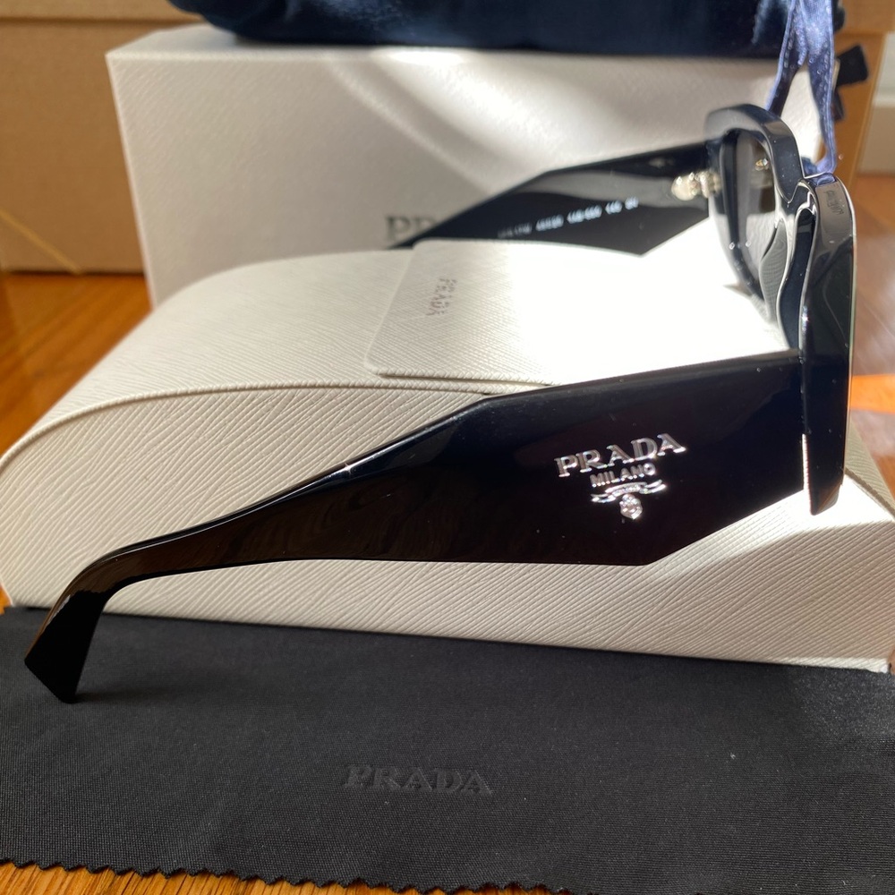 PRADA
PR 17WS - Picture 15 of 15
